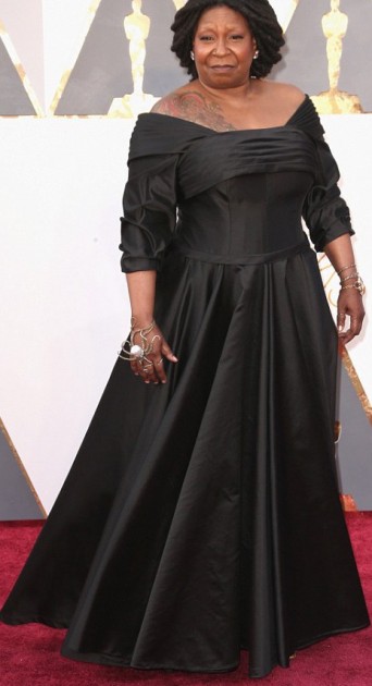 31A957DB00000578-3468602-A_strong_look_Whoopi_Goldberg_60_was_not_flattered_in_the_least_-m-1_1456703992928